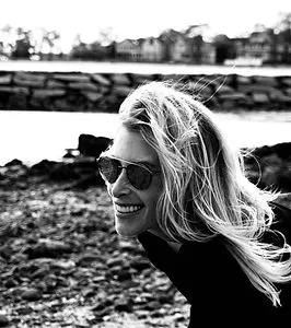 marissa_huber_book_TheMotherhoodOfArt.jp